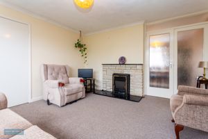 Living room 2- click for photo gallery